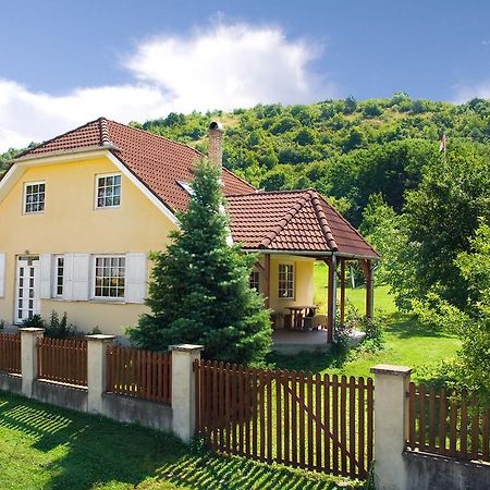 Вилла Babakalacs Fony Экстерьер фото